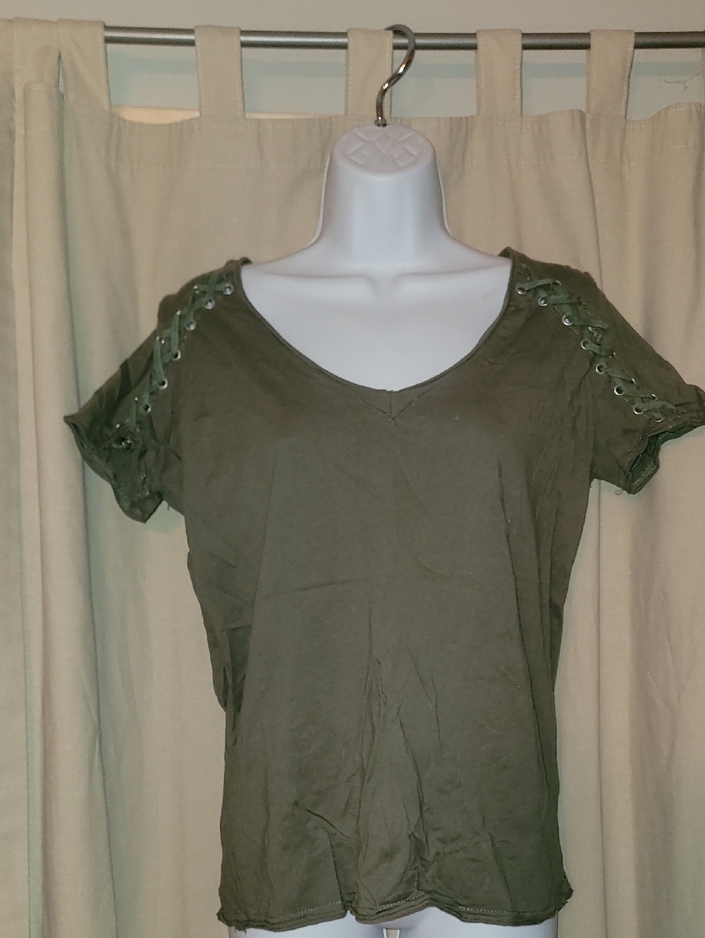 POL Olive Green Short Sleeve V-Neck Tee, Lace Up Details, Fits Small, EUC